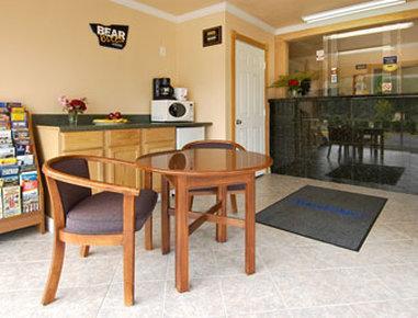 Belmont Inn And Suites Хамптън Екстериор снимка